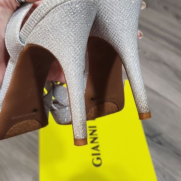 Gianni Bini Helena Silver Glam SPARKLE Heels - Picture 6 of 7